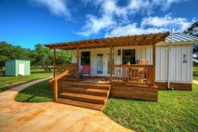 Luxurious & Intimate Cottage in Fred Wine Country!